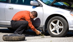 “Giắt lưng” 3 tiêu chí chọn lốp ôtô